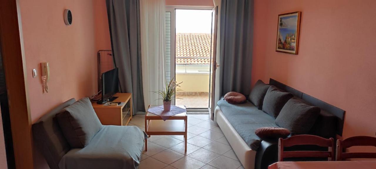Villa DM Baška Voda Esterno foto